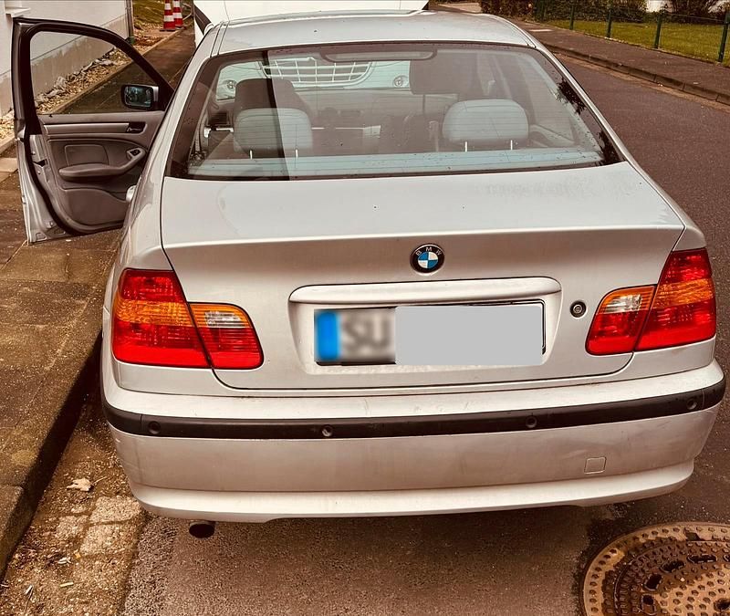 Gebraucht BMW 318 156 PS (114 kW) 2002 Grau Limousine