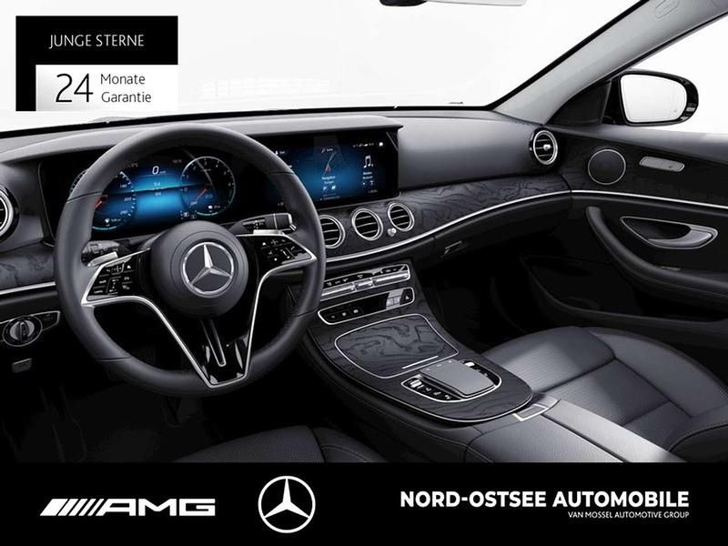 Gebraucht Mercedes E300 AMG 194 PS (142 kW) 2022 Metalliclack nautikblau Kombi
