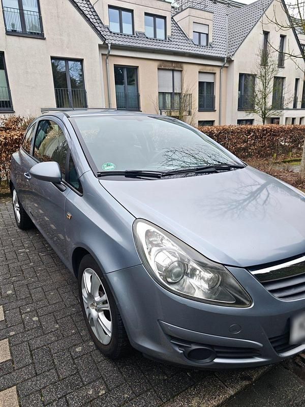 Gebraucht Opel Corsa 80 PS (58 kW) 2008 Silber Kleinwagen