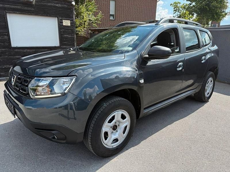 Grau Gebraucht 2018 Dacia Duster SUV | 10.980 € (Fairer Preis) - Bild 1/4