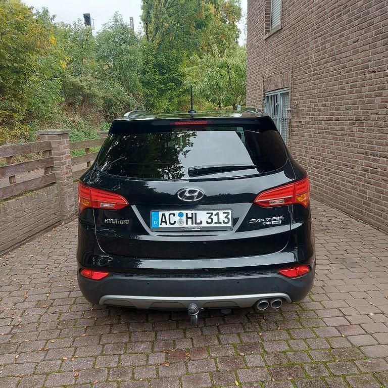 Schwarz Gebraucht 2015 Hyundai Santa Fe Premium SUV | 17.999 € (Guter Preis) - Bild 1/4