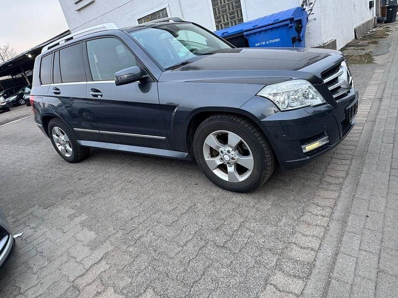 Gebraucht Mercedes GLK350 224 PS (164 kW) 2010 Grau SUV