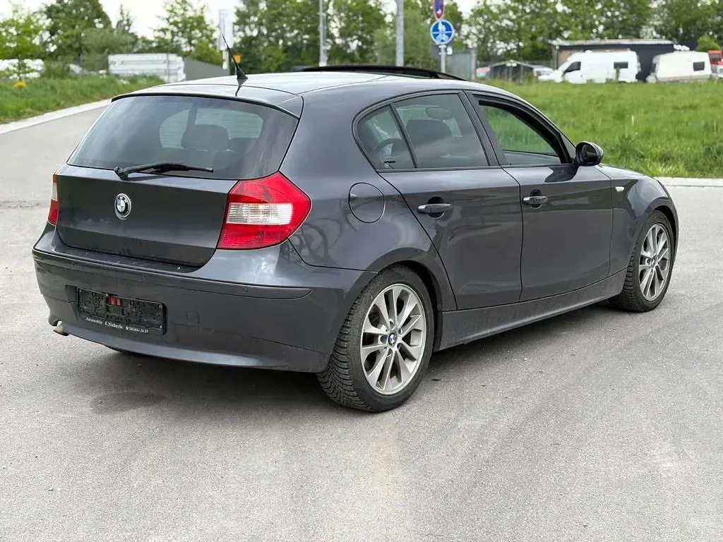 Gebraucht BMW 120 Sport Line 163 PS (119 kW) 2004 Grau Kleinwagen
