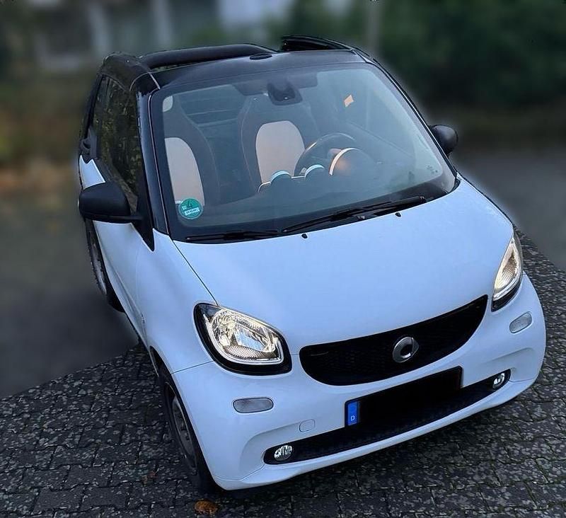 Gebraucht Smart ForTwo Cabrio Passion 90 PS (66 kW) 2018 Weiß Cabrio