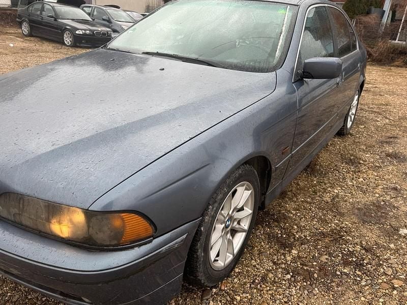 Gebraucht BMW 525 163 PS (119 kW) 2001 Blau Limousine