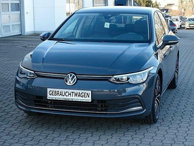 Gebraucht VW Golf VIII Style 131 PS (96 kW) 2020 Grau Limousine