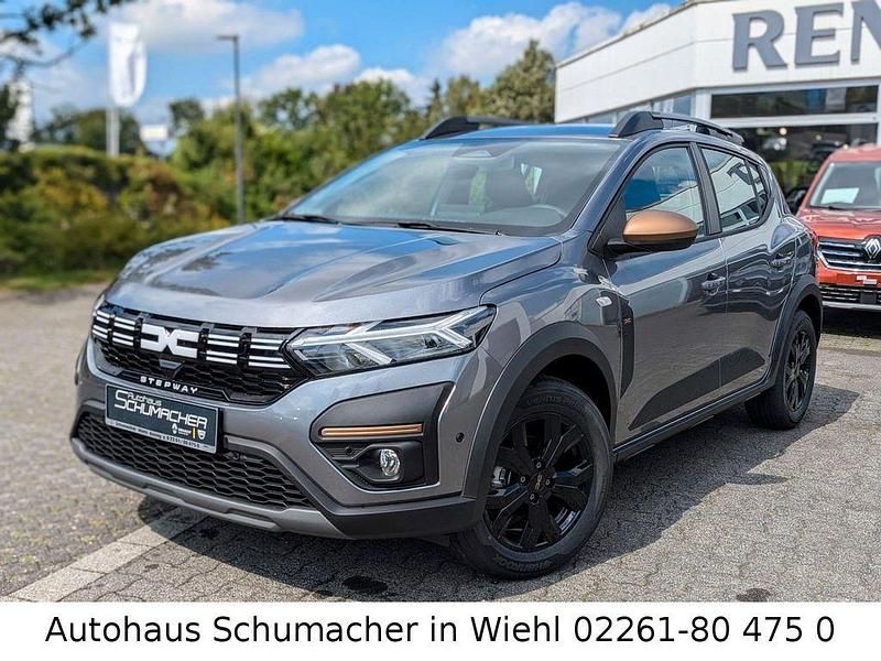 Grau Neu 2025 Dacia Sandero Extreme Kleinwagen | 22.780 € (Etwas zu teuer) - Bild 1/4