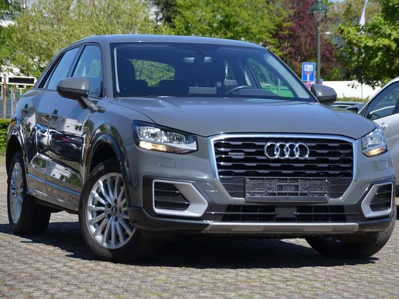 Second-hand Audi Q2 Design 190 CP (139 kW) 2018 Gri SUV