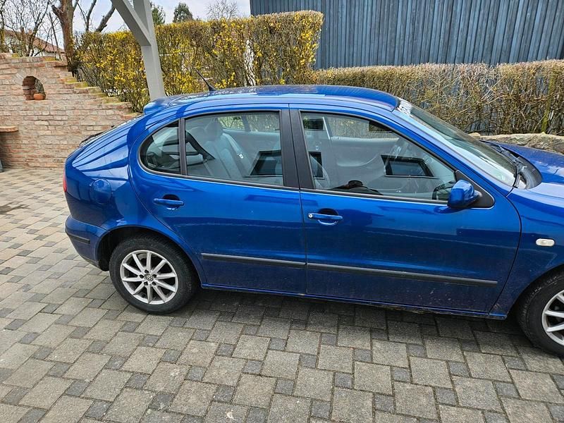 Gebraucht Seat Leon 75 PS (55 kW) 2000 Blau Kleinwagen