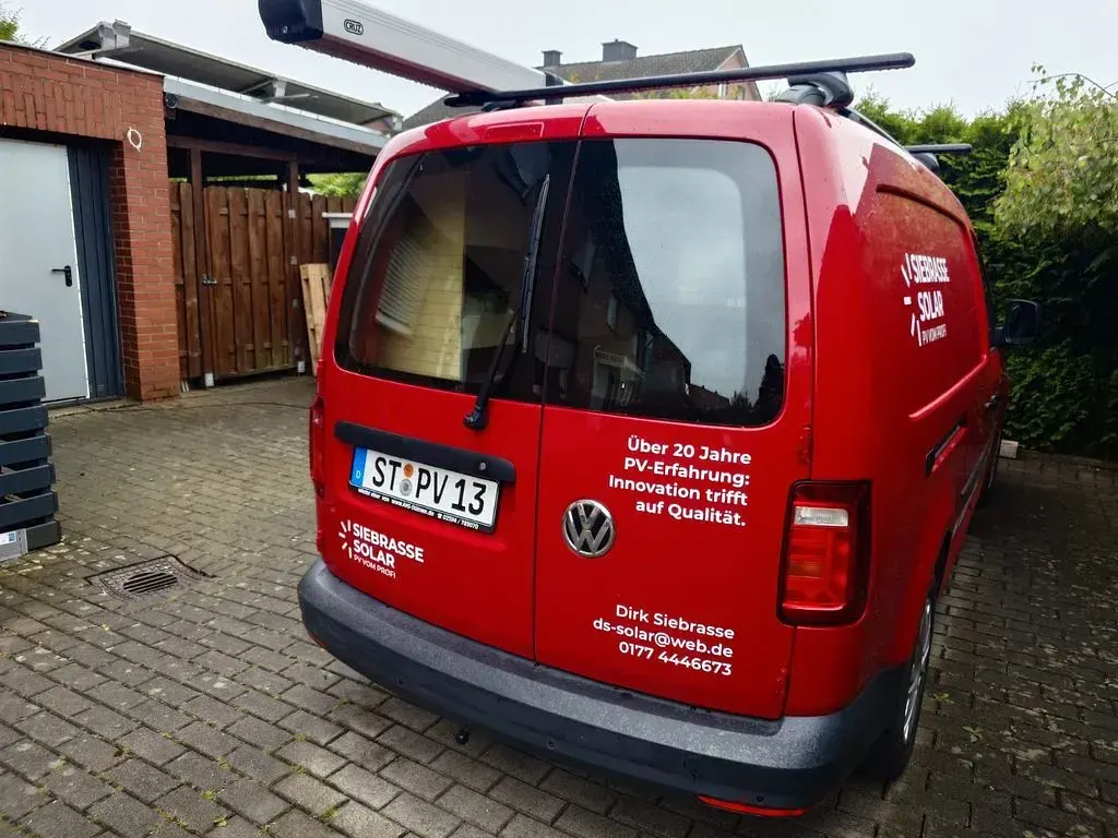 Gebraucht VW Caddy 102 PS (75 kW) 2019 Rot Van / Kleinbus