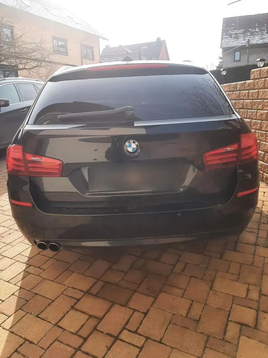 Gebraucht BMW 530 Sport Line 258 PS (189 kW) 2014 Schwarz Kombi