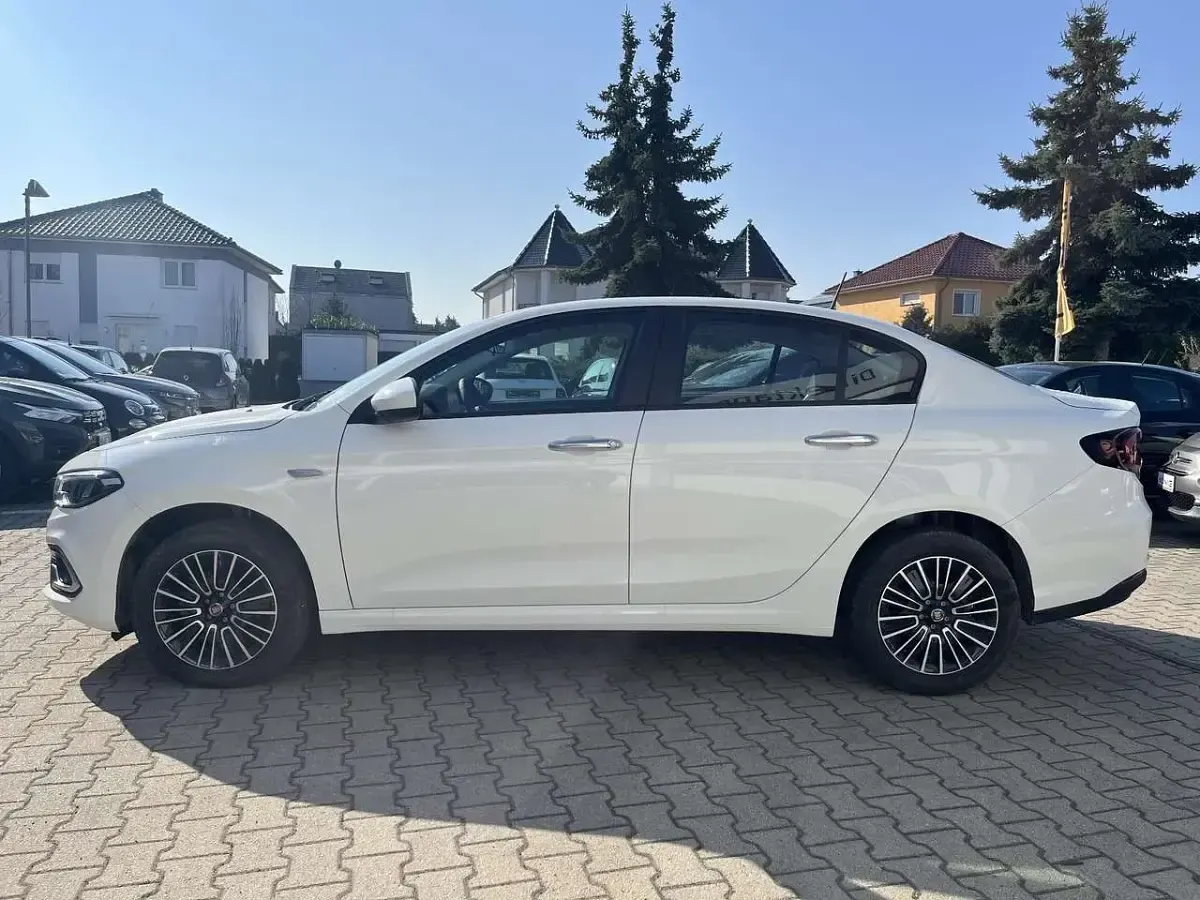 Gebraucht Fiat Tipo Urban 131 PS (96 kW) 2026 Gelato weiss Limousine