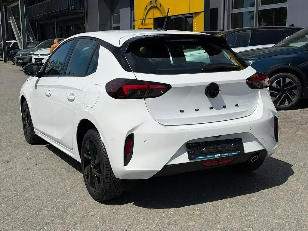 Używany Opel Corsa 101 KM (74 kW) 2025 Biały Hatchback