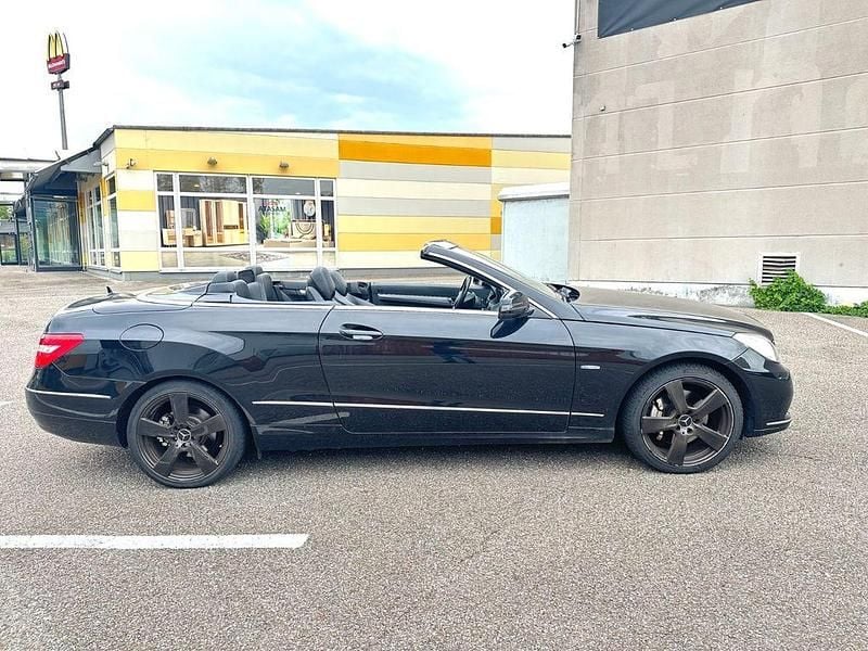 Gebraucht Mercedes E350 265 PS (194 kW) 2012 Schwarz Cabrio