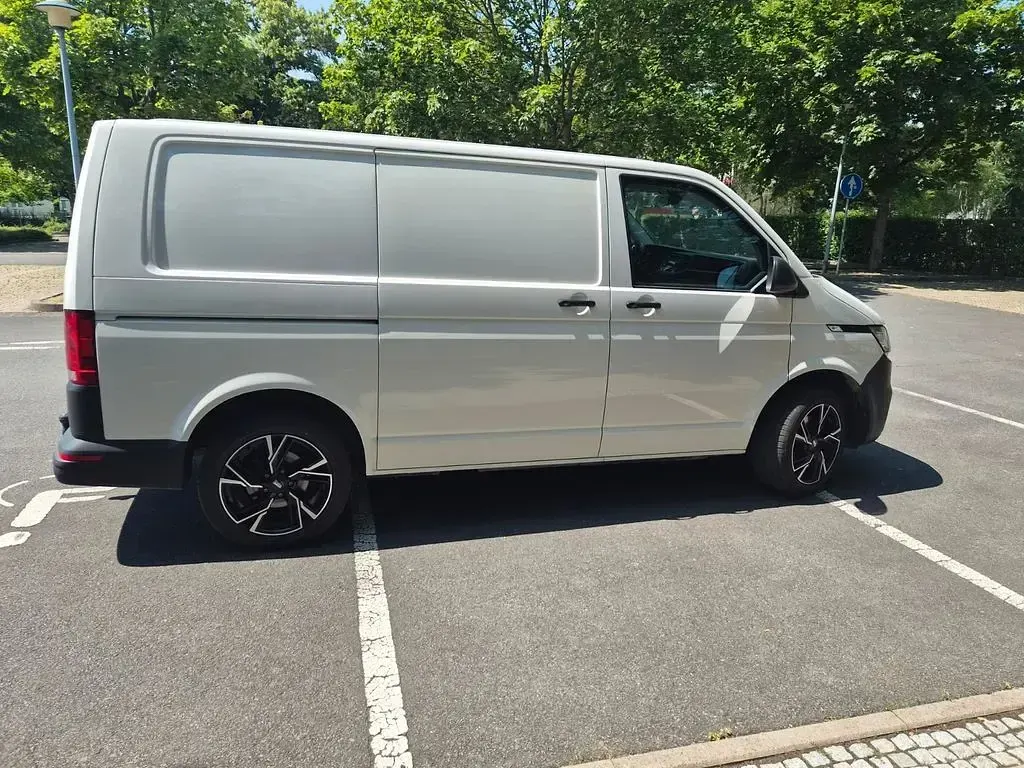 Gebraucht VW T6.1 110 PS (80 kW) 2020 Weiß Van