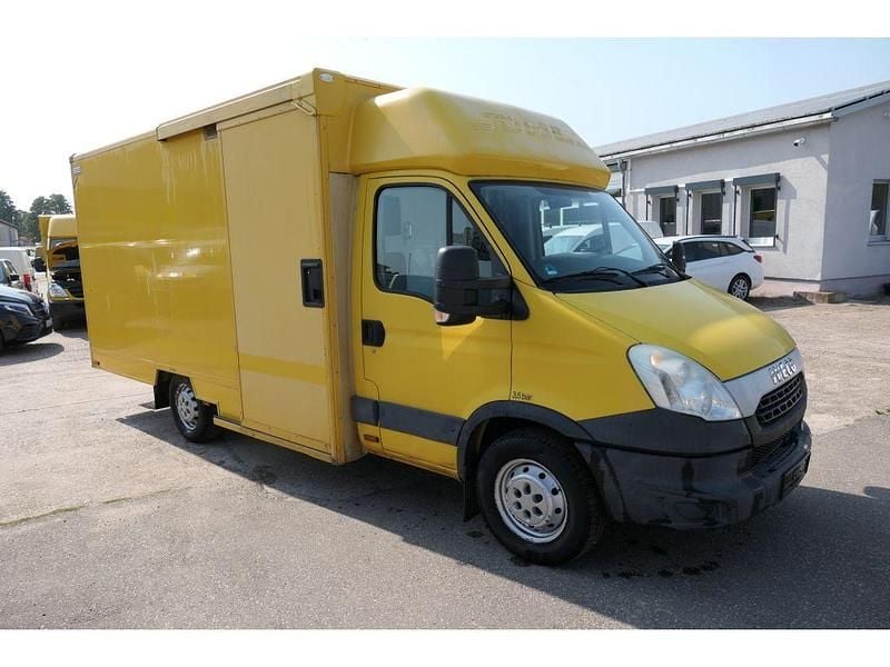 Gelb Gebraucht 2012 Iveco Daily Van | 10.948 € (Etwas zu teuer) - Bild 1/4