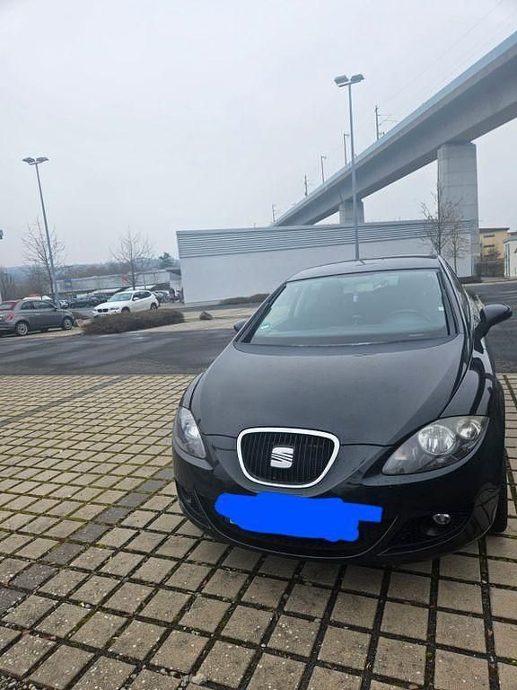 Schwarz Gebraucht 2008 Seat Leon Limousine | 1.990 € (Fairer Preis) - Bild 1/3