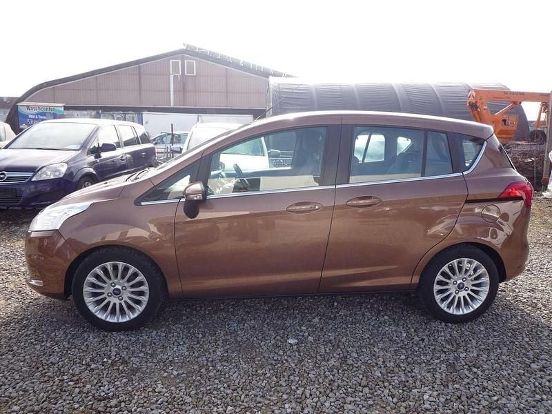 Gebraucht Ford B-MAX Titanium 101 PS (74 kW) 2013 Canyonbraun (metallic) Van / Kleinbus