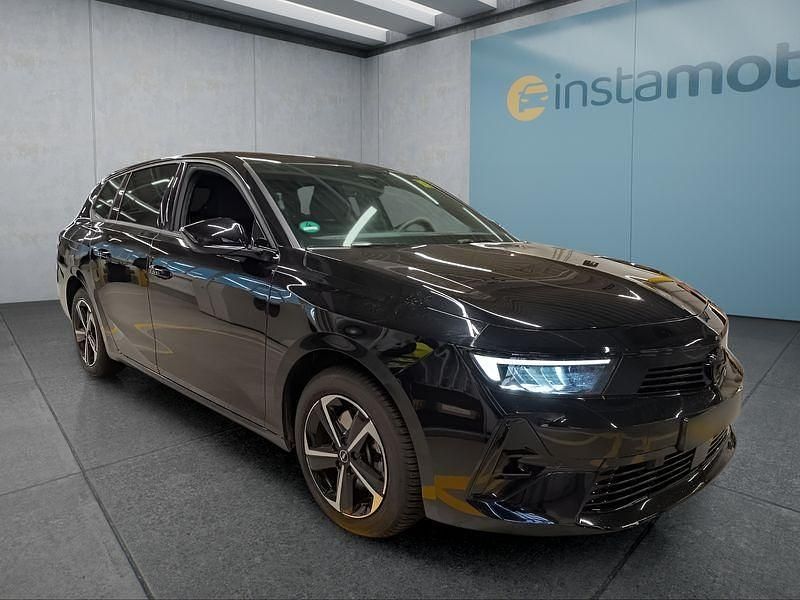 Używany Opel Astra 131 KM (96 kW) 2025 Czarny Kombi