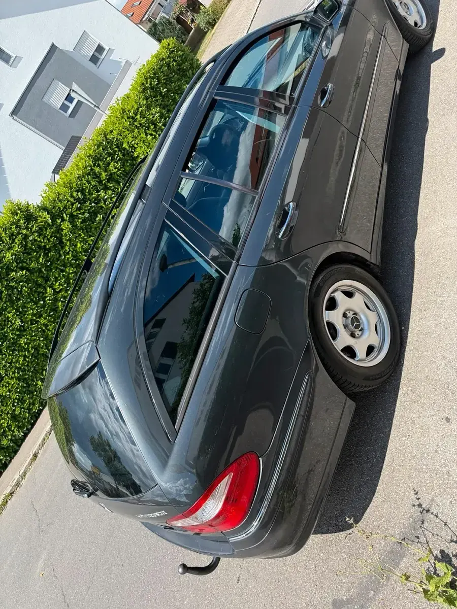 Gebraucht Mercedes E200 163 PS (119 kW) 2003 Grau Kombi