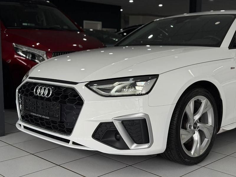 Gebraucht Audi A4 S-Line 163 PS (119 kW) 2021 Weiß Kombi