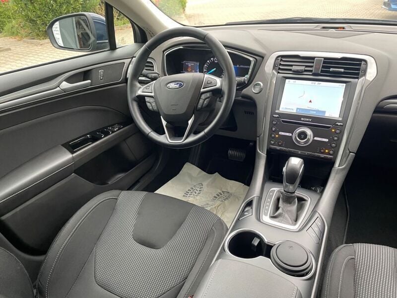 Gebraucht Ford Mondeo Titanium 188 PS (138 kW) 2022 Blau Kombi