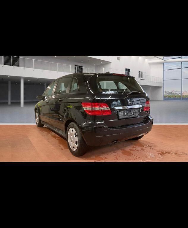 Gebraucht Mercedes B170 116 PS (85 kW) 2008 Schwarz Van / Kleinbus