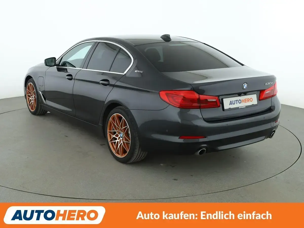 Gebraucht BMW 530e Sport Line 252 PS (185 kW) 2019 Grau Limousine