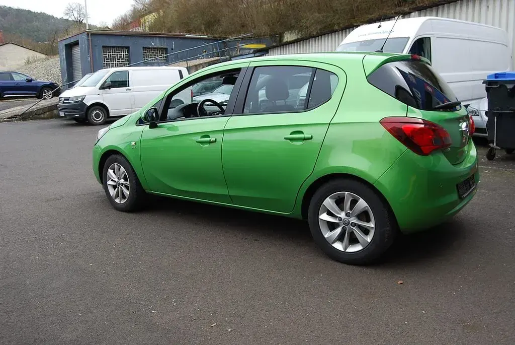 Gebraucht Opel Corsa 90 PS (66 kW) 2016 Grün Kleinwagen