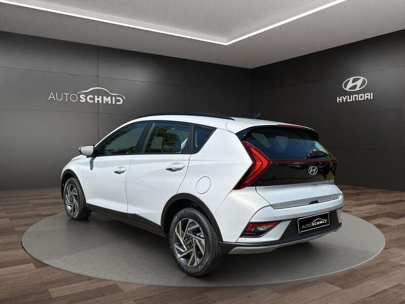 Gebraucht Hyundai Bayon Trend 101 PS (74 kW) 2025 Lumen grey / mic SUV
