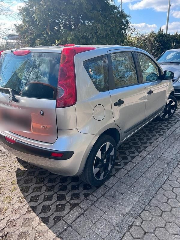 Gebraucht Nissan Note 86 PS (63 kW) 2006 Silber Kleinwagen