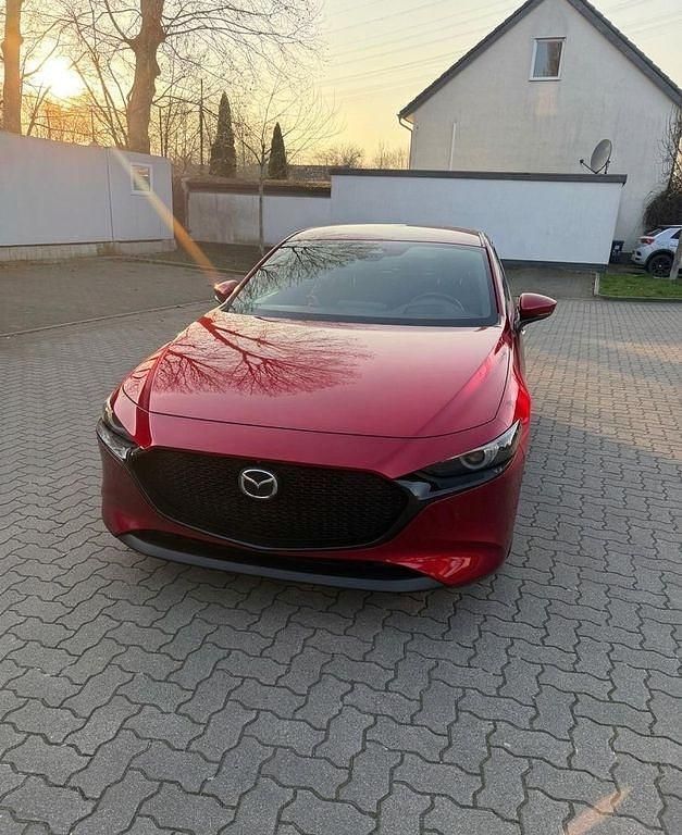 Gebraucht Mazda 3 116 PS (85 kW) 2019 Rot Limousine