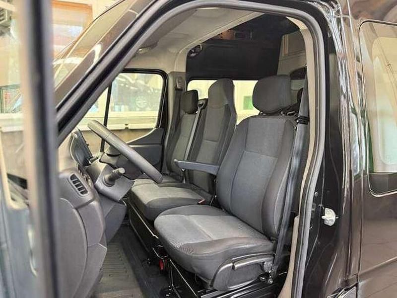 Second-hand Renault Master 150 CP (110 kW) 2023 Negru Berlinǎ