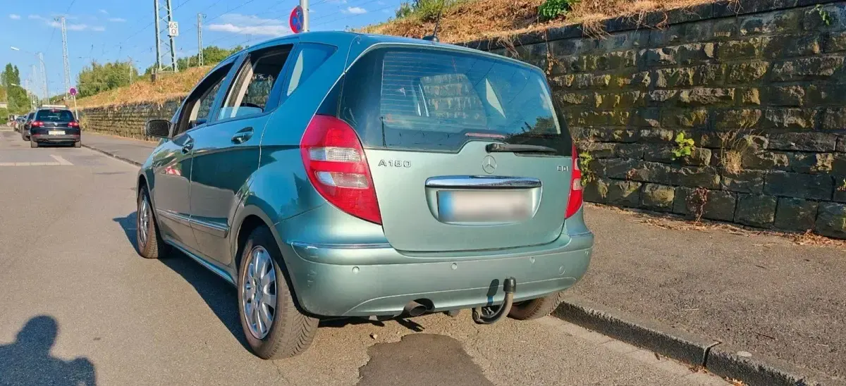 Gebraucht Mercedes A180 Elegance 109 PS (80 kW) 2005 Blau Kleinwagen