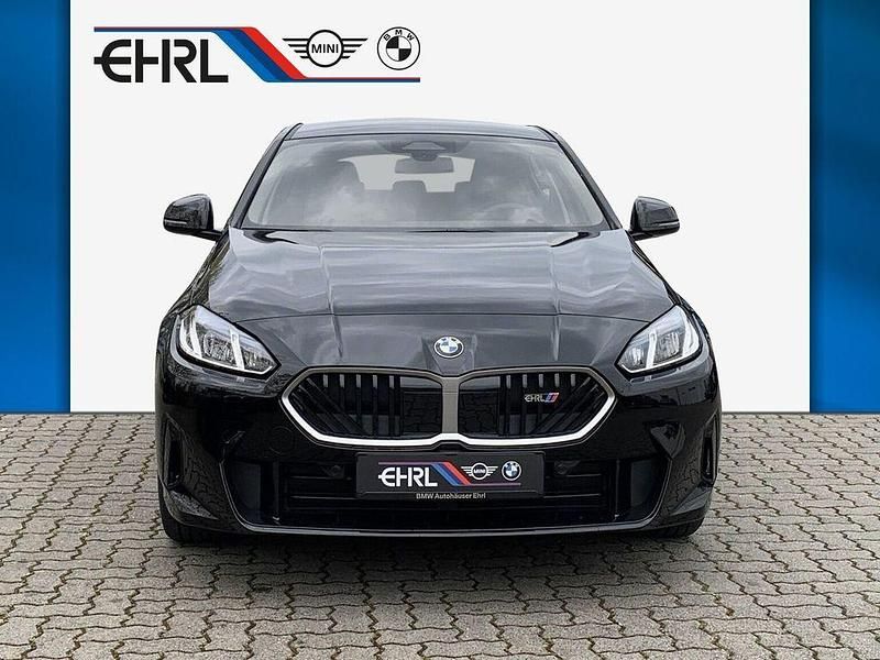 Uusi BMW 120 Performance 170 HP (125 kW) 2026 Musta Viistoperä