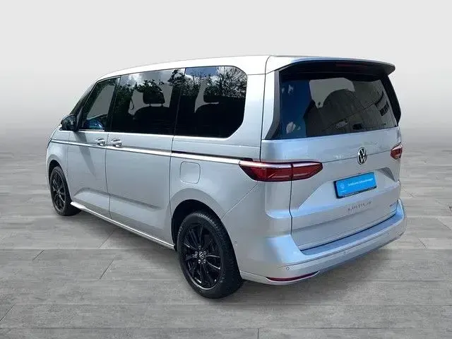 Gebraucht VW Multivan Style 150 PS (110 kW) 2023 Silber Van / Kleinbus