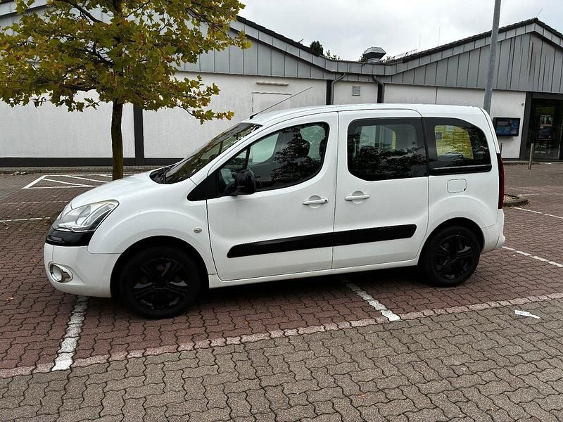 Weiß Gebraucht 2013 Citroën Berlingo Van / Kleinbus | 3.088 € (Guter Preis) - Bild 1/4