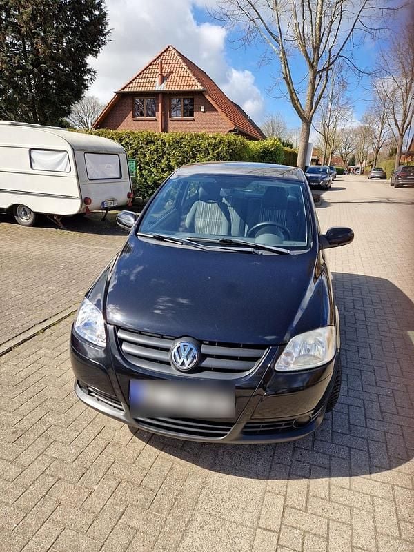 Second-hand VW Fox 54 CP (39 kW) 2006 Negru Hatchback