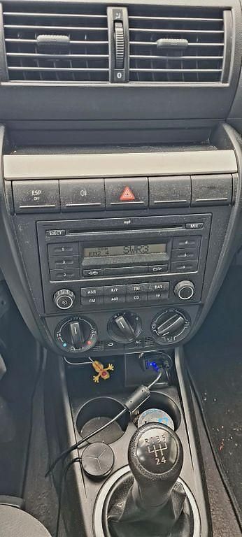 Gebraucht VW Fox Refresh 54 PS (39 kW) 2010 Schwarz Kleinwagen