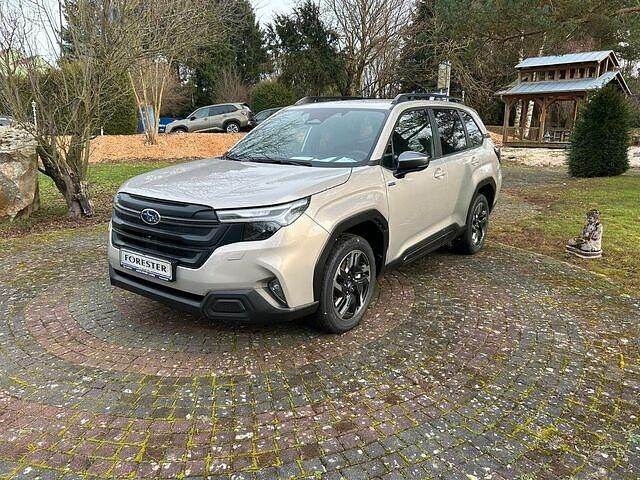 Neu Subaru Forester Active 136 PS (100 kW) 2026 Gold SUV