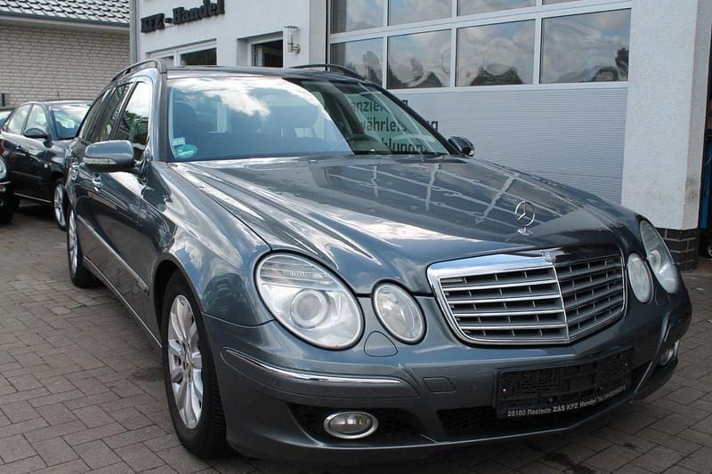 Flintgrau Gebraucht 2006 Mercedes E320 Elegance Kombi | 2.777 € (Superpreis) - Bild 1/4