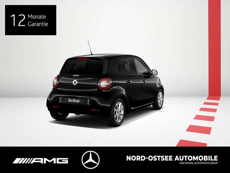 Gebraucht Smart ForFour Basis 71 PS (52 kW) 2019 Karosserie in black Kleinwagen