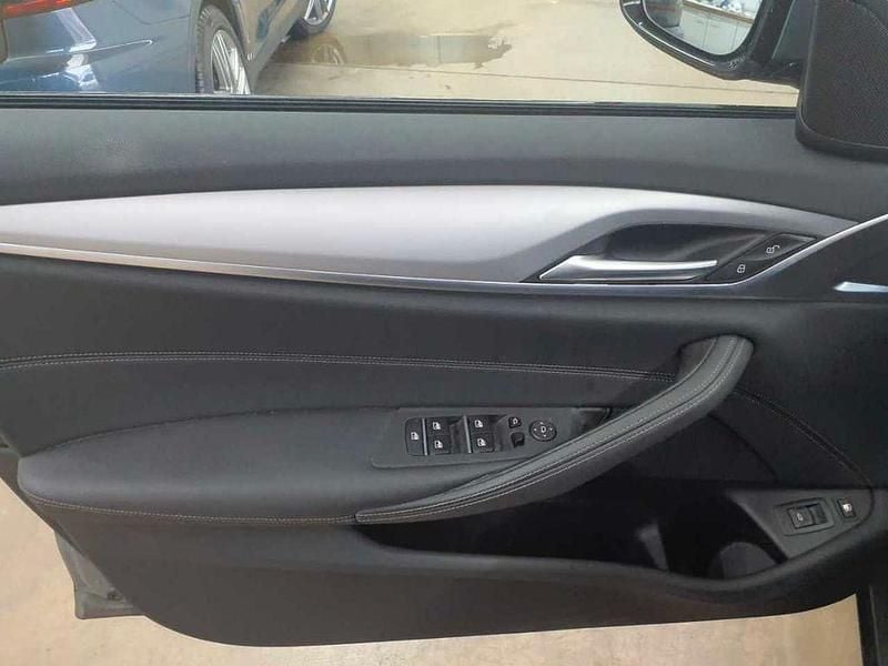 Gebraucht BMW 530e 184 PS (135 kW) 2022 Grau Kombi