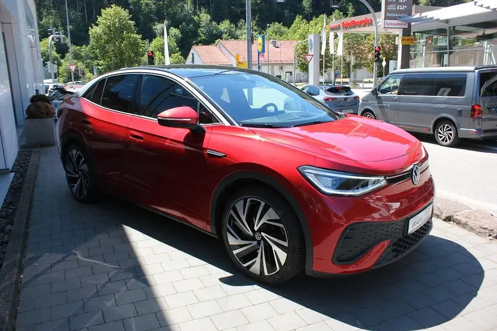Gebraucht VW ID.5 Pro Performance 150 kW (204 PS) 2024 Rot SUV