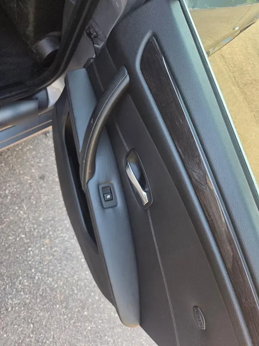 Gebraucht BMW 530 Exclusive 235 PS (172 kW) 2010 Schwarz Kombi