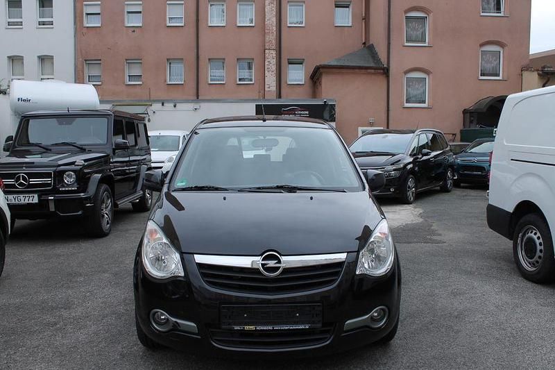 Schwarz Gebraucht 2009 Opel Agila Edition Limousine | 1.400 € (Superpreis) - Bild 1/4