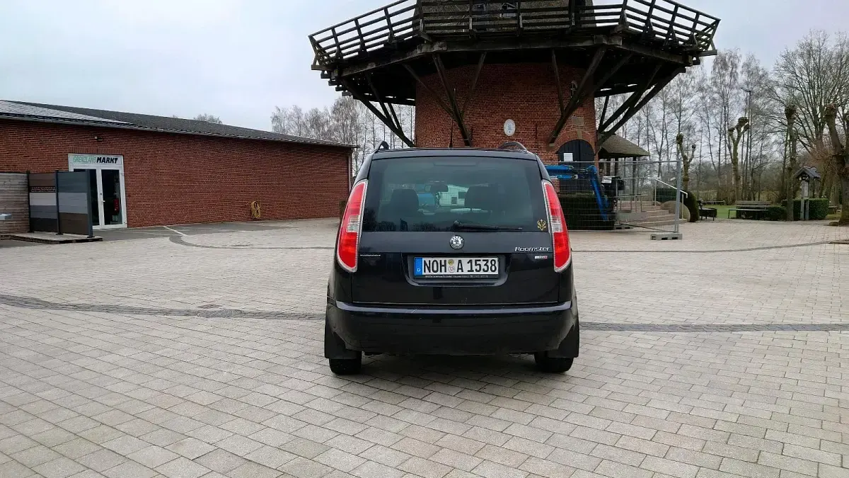 Gebraucht Skoda Roomster 90 PS (66 kW) 2012 Schwarz Van / Kleinbus