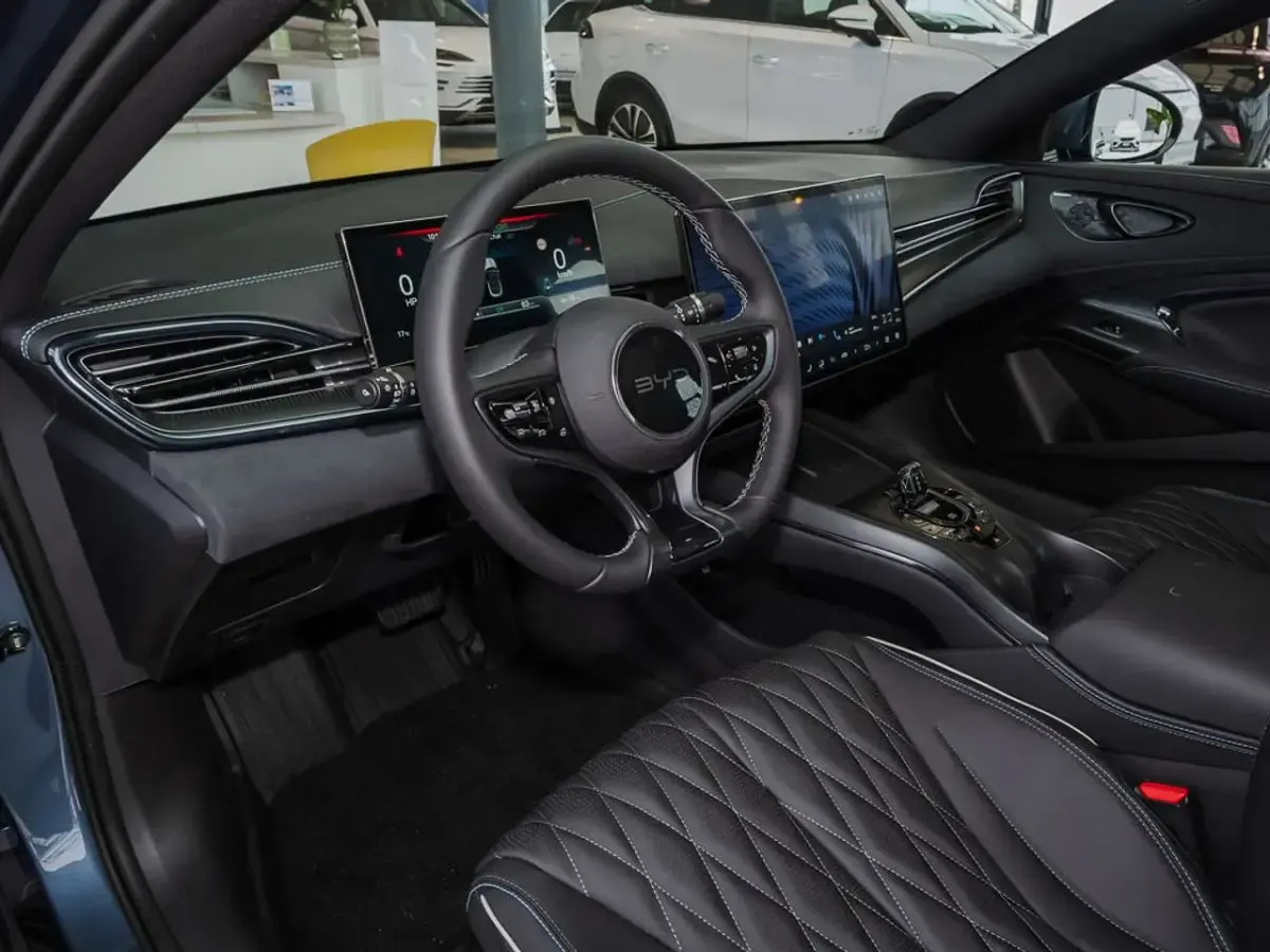 Gebraucht BYD Seal Comfort 169 kW (231 PS) 2026 Grau SUV