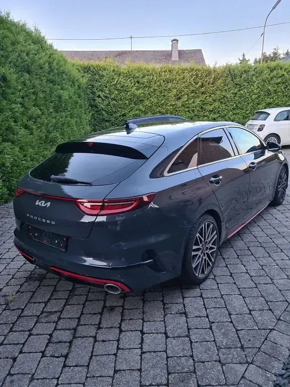 Gebraucht Kia ProCeed GT 204 PS (150 kW) 2024 Grau Kombi