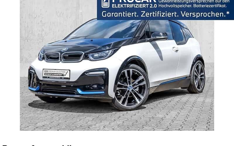 Weiß Gebraucht 2022 BMW i3 Comfort Edition Kleinwagen | 23.480 € (Etwas zu teuer) - Bild 1/4